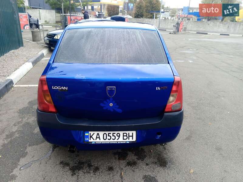 Седан Dacia Logan 2006 в Киеве