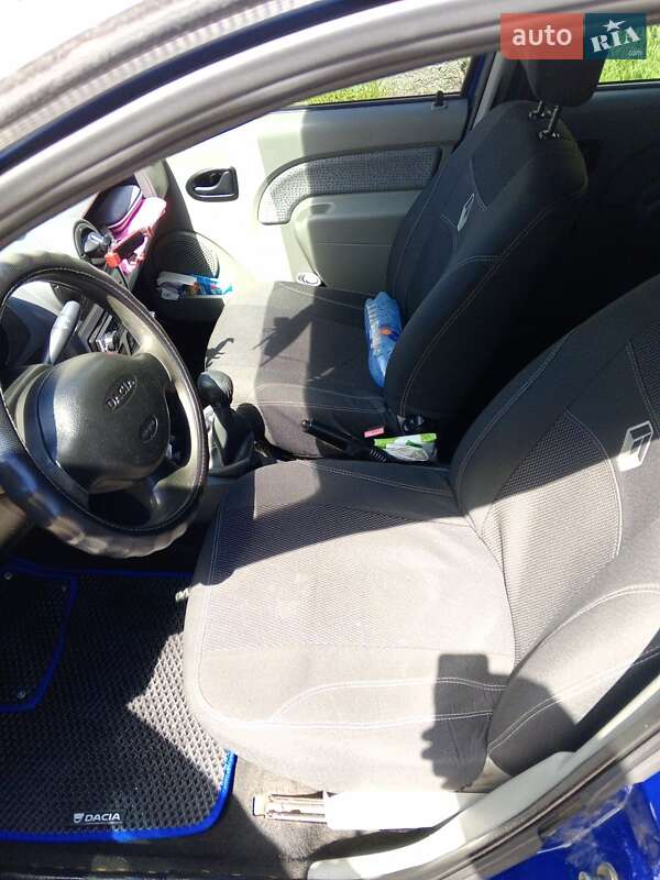 Седан Dacia Logan 2006 в Киеве