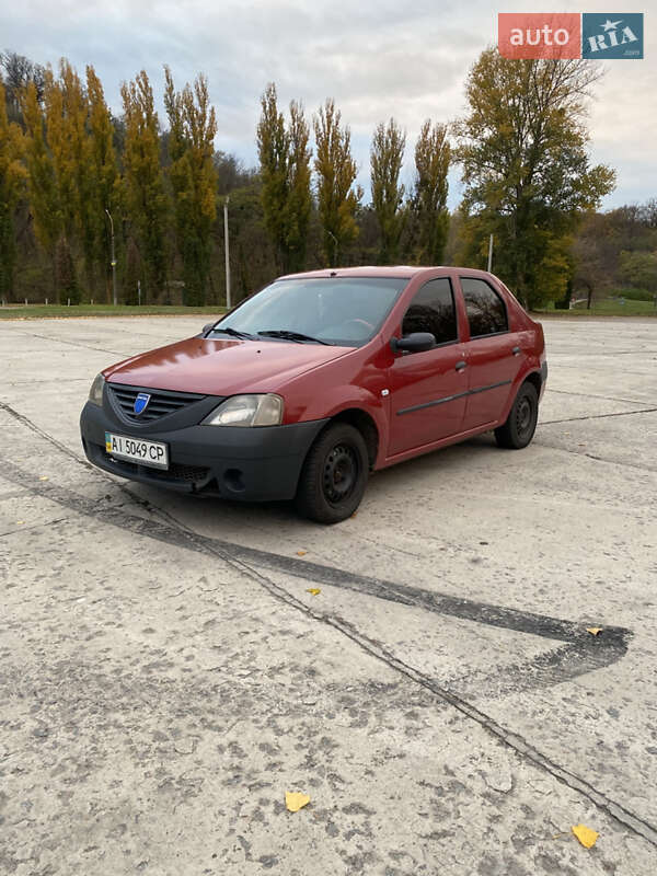 Седан Dacia Logan 2006 в Каневі