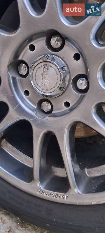 Седан Dacia Logan 2006 в Львові