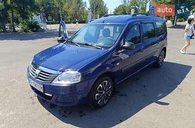 Седан Dacia Logan 2009 в Николаеве