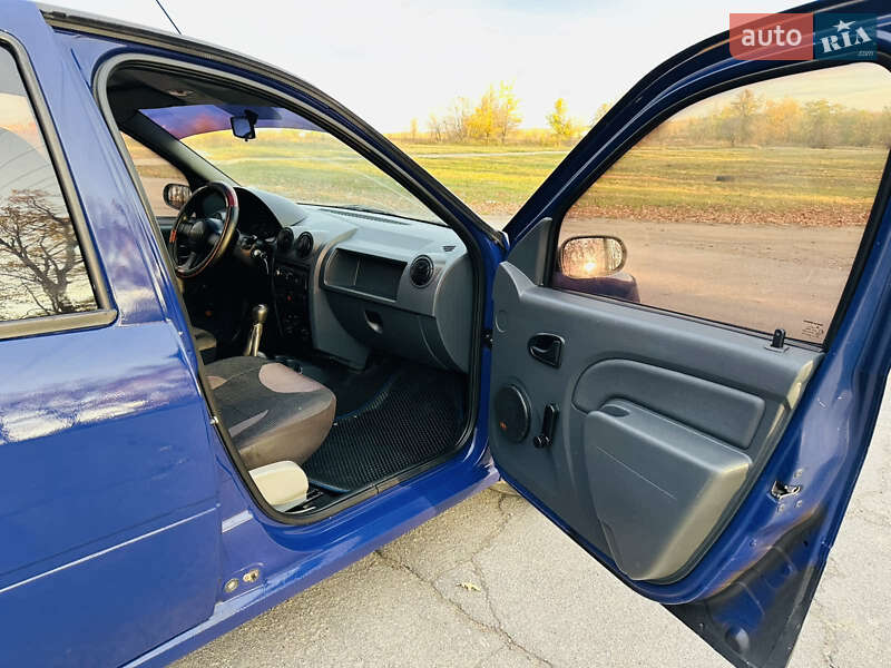 Седан Dacia Logan 2006 в Первомайську