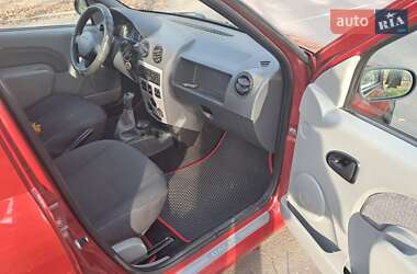 Седан Dacia Logan 2008 в Черновцах