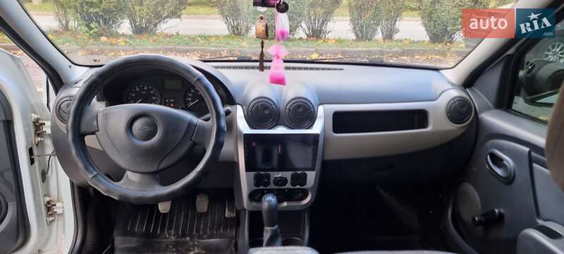 Седан Dacia Logan 2008 в Тернополе фото 12 Седан Dacia Logan 2008 в Тернополе