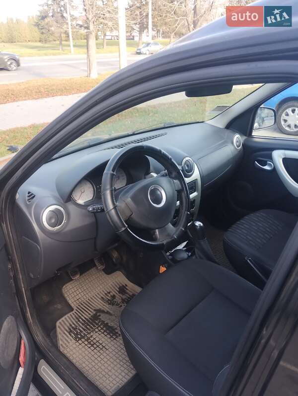 Седан Dacia Logan 2011 в Луцьку фото 12 Седан Dacia Logan 2011 в Луцьку