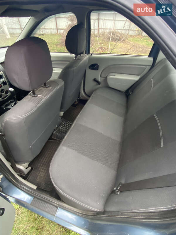 Седан Dacia Logan 2007 в Кропивницком