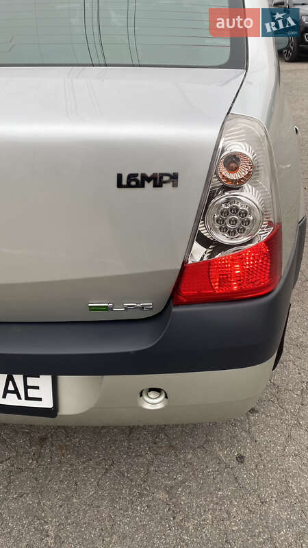 Седан Dacia Logan 2005 в Харькове фото 5 Седан Dacia Logan 2005 в Харькове