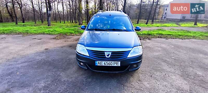 Седан Dacia Logan 2012 в Кривом Роге