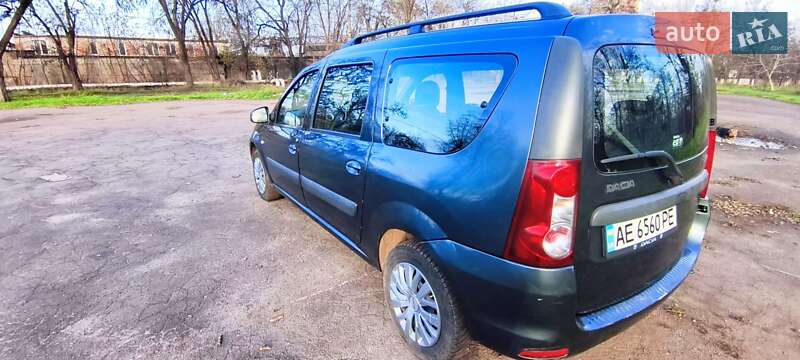 Седан Dacia Logan 2012 в Кривом Роге