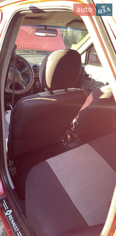 Седан Dacia Logan 2007 в Ужгороде фото 8 Седан Dacia Logan 2007 в Ужгороде