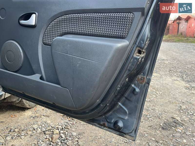 Седан Dacia Logan 2007 в Харькове фото 27 Седан Dacia Logan 2007 в Харькове