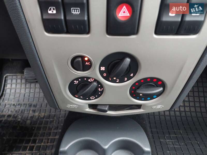 Седан Dacia Logan 2008 в Виннице фото 11 Седан Dacia Logan 2008 в Виннице