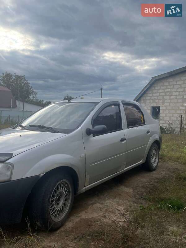Седан Dacia Logan 2008 в Києві