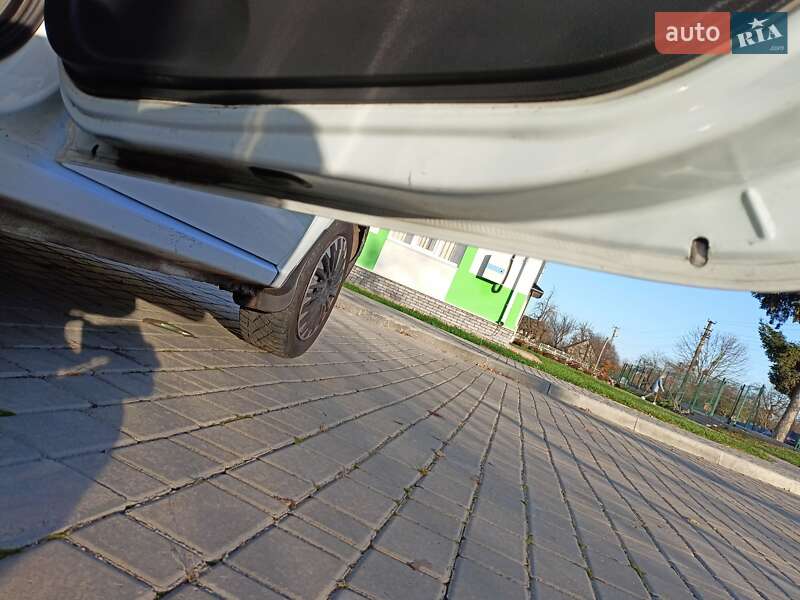 Седан Dacia Logan 2011 в Жмеринке фото 18 Седан Dacia Logan 2011 в Жмеринке