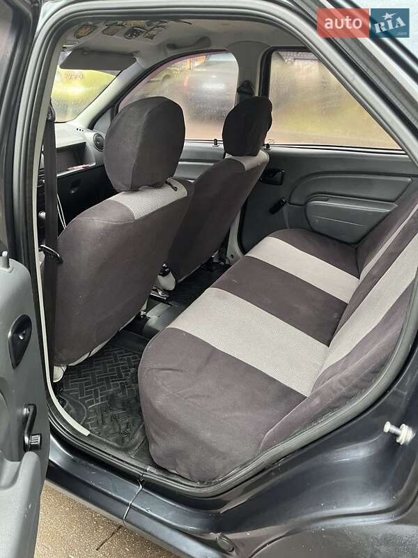 Седан Dacia Logan 2008 в Кропивницькому фото 4 Седан Dacia Logan 2008 в Кропивницькому