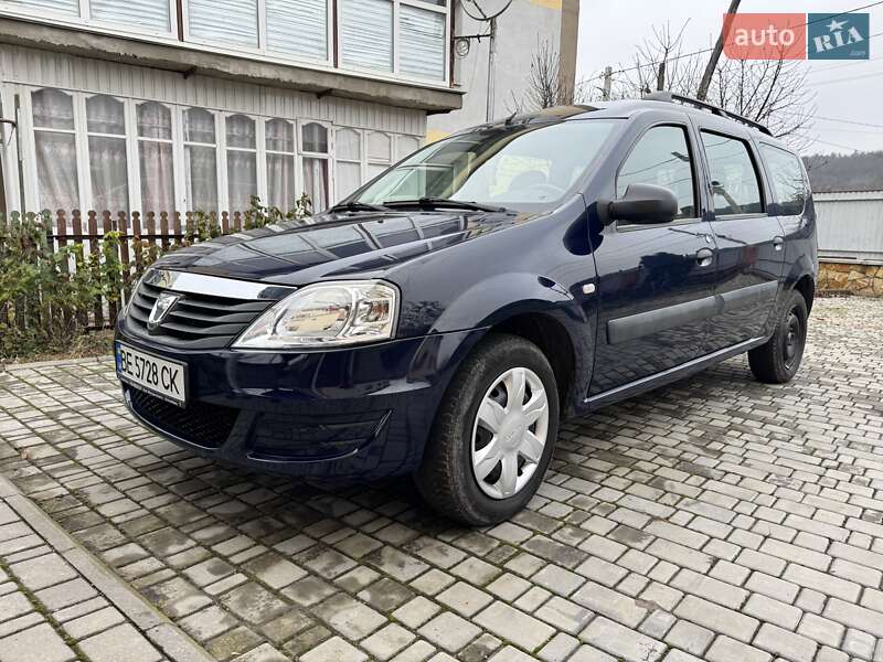 Седан Dacia Logan 2011 в Могилев-Подольске