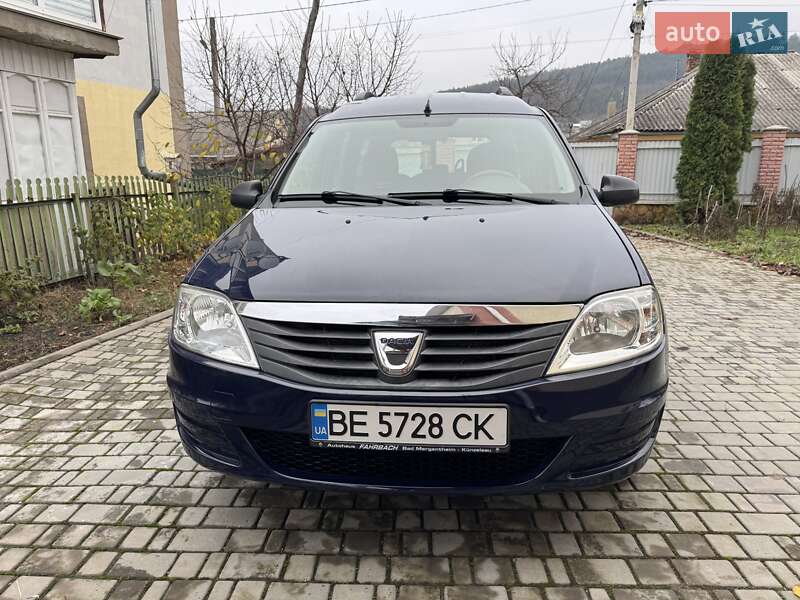 Седан Dacia Logan 2011 в Могилев-Подольске