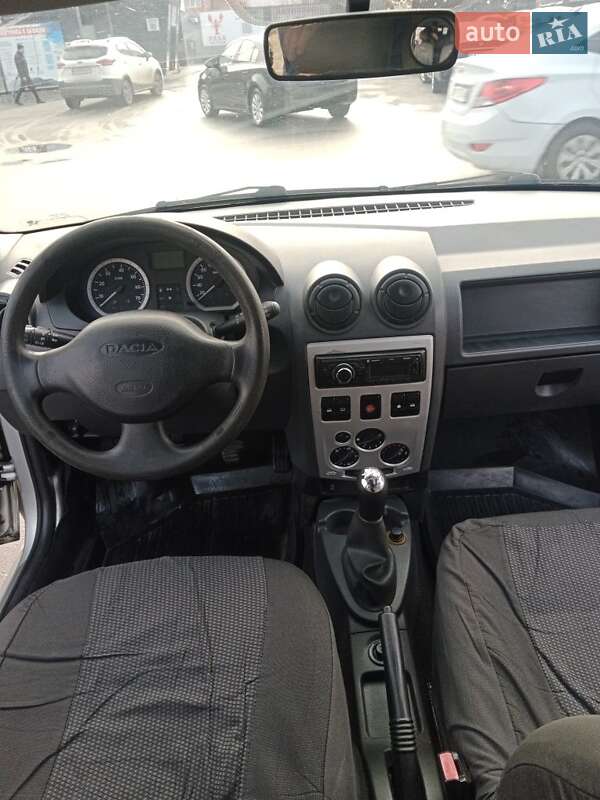 Седан Dacia Logan 2008 в Киеве