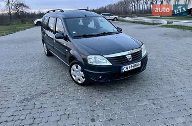 Седан Dacia Logan 2009 в Теплику