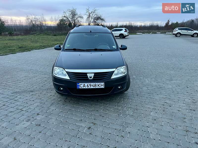Седан Dacia Logan 2009 в Теплике
