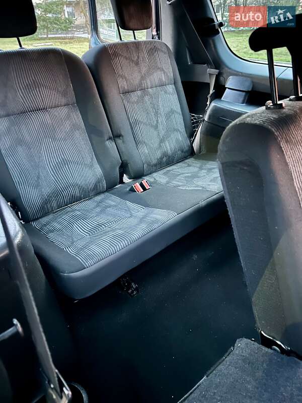 Седан Dacia Logan 2009 в Теплике