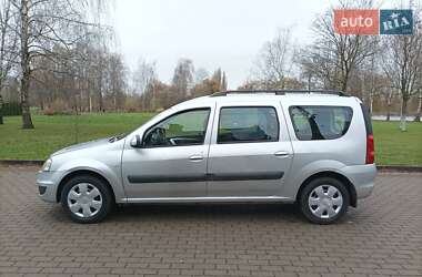 Седан Dacia Logan 2012 в Ровно