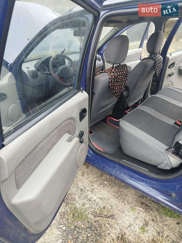 Седан Dacia Logan 2008 в Рівному