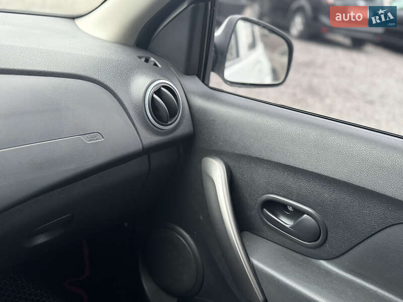 Седан Dacia Logan 2015 в Хмельницком фото 28 Седан Dacia Logan 2015 в Хмельницком