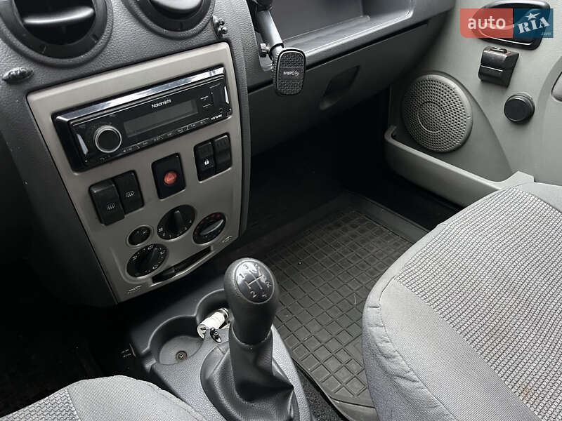 Седан Dacia Logan 2007 в Белой Церкви фото 13 Седан Dacia Logan 2007 в Белой Церкви