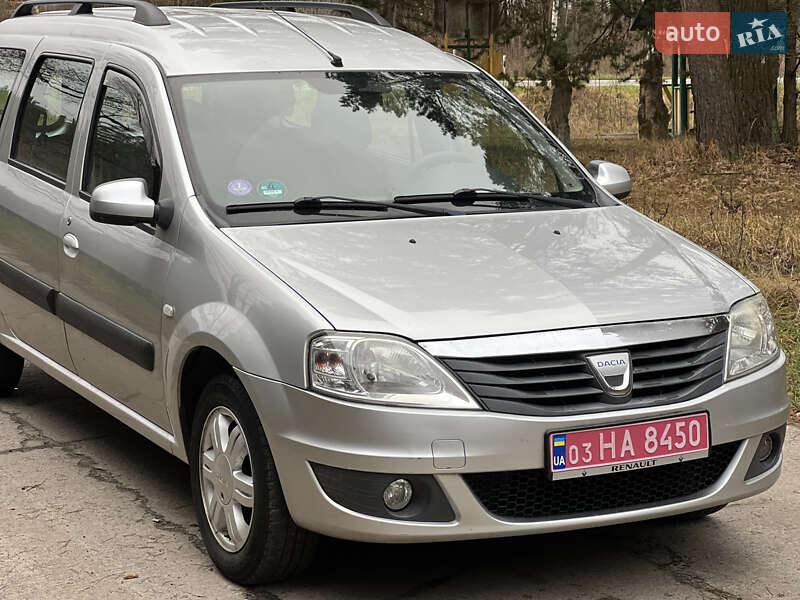 Седан Dacia Logan 2011 в Ковеле