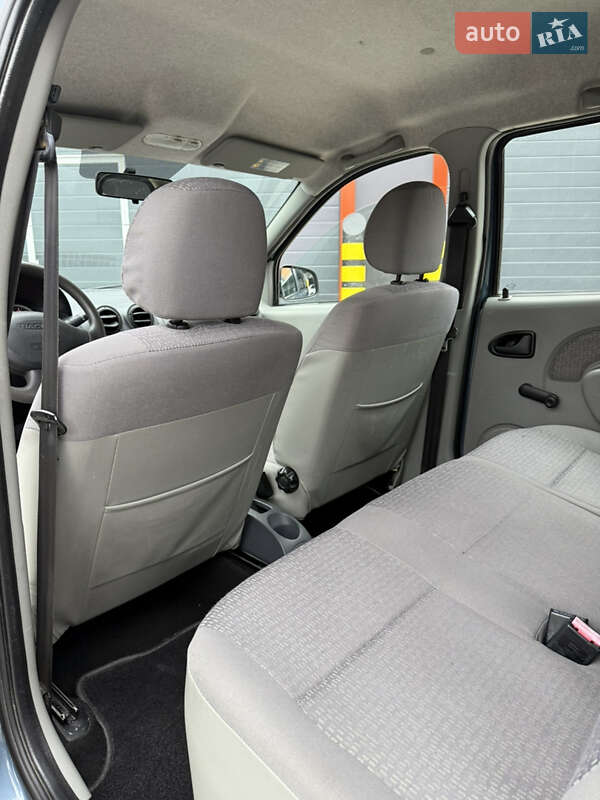 Седан Dacia Logan 2007 в Самборі фото 66 Седан Dacia Logan 2007 в Самборі