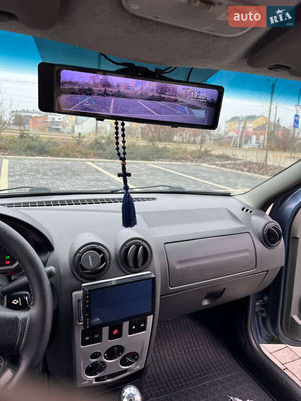 Седан Dacia Logan 2009 в Тернополе
