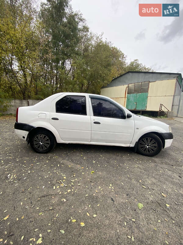 Седан Dacia Logan 2005 в Днепре фото 2 Седан Dacia Logan 2005 в Днепре