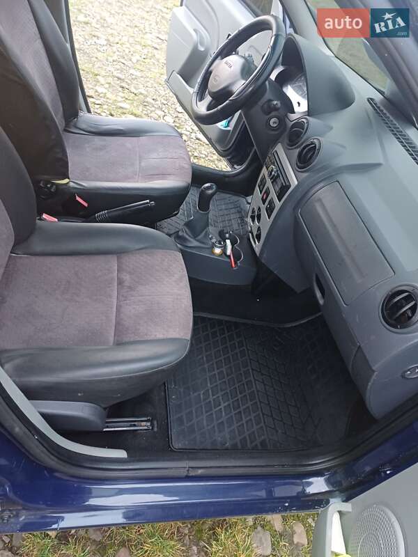 Седан Dacia Logan 2011 в Тернополе фото 18 Седан Dacia Logan 2011 в Тернополе