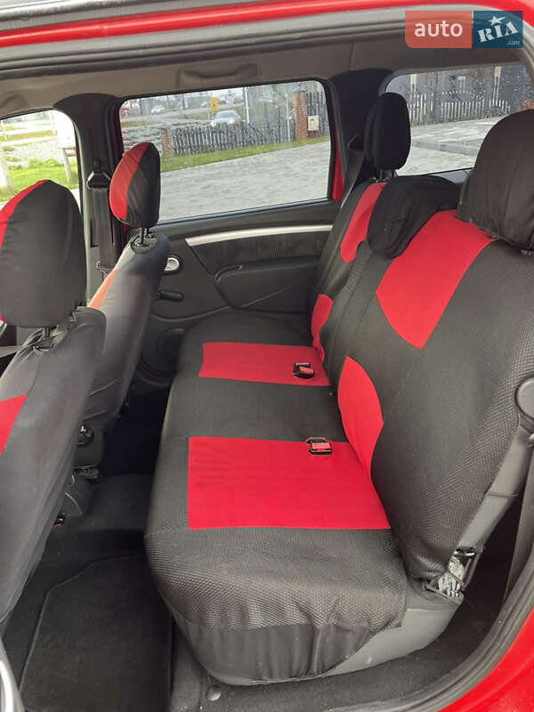 Седан Dacia Logan 2009 в Луцке фото 9 Седан Dacia Logan 2009 в Луцке