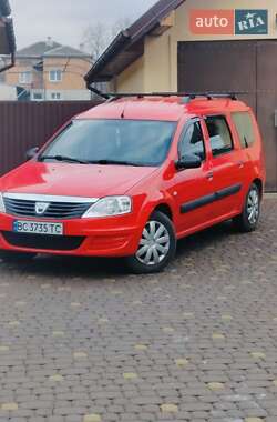 Седан Dacia Logan 2010 в Львове