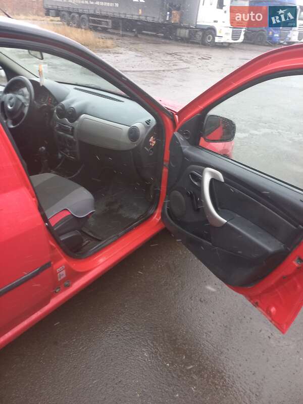 Седан Dacia Logan 2009 в Дрогобичі