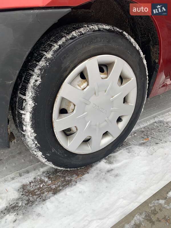 Седан Dacia Logan 2006 в Здолбунове