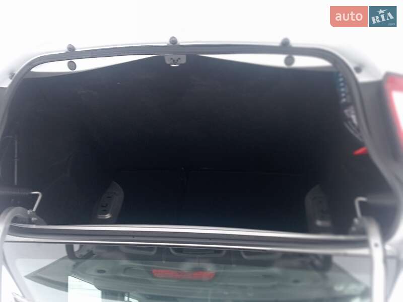 Седан Dacia Logan 2013 в Чернигове