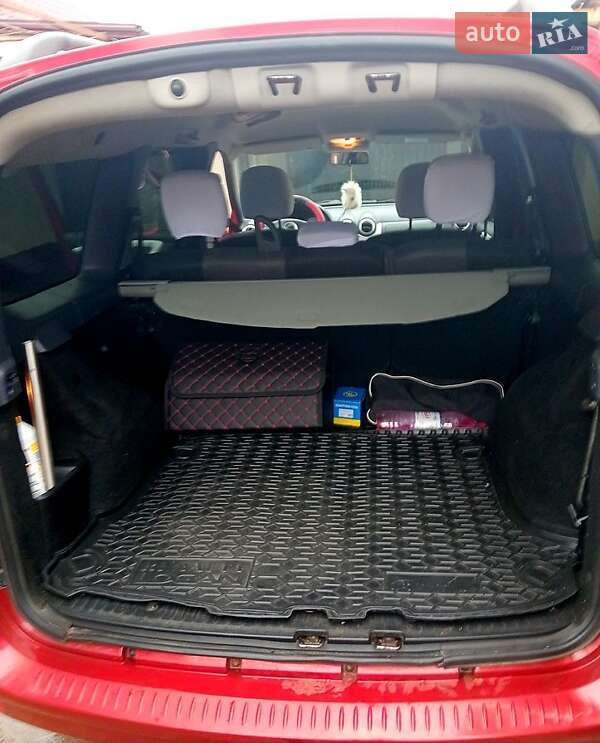 Седан Dacia Logan 2011 в Баштанке