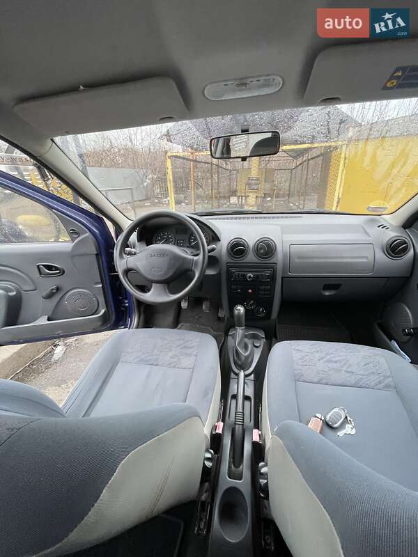 Седан Dacia Logan 2009 в Кривом Роге