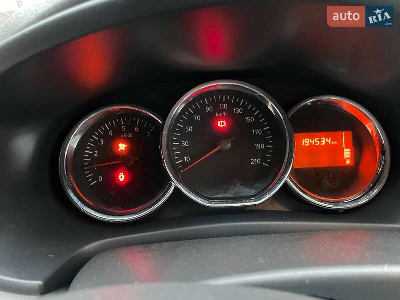 Седан Dacia Logan 2013 в Днепре