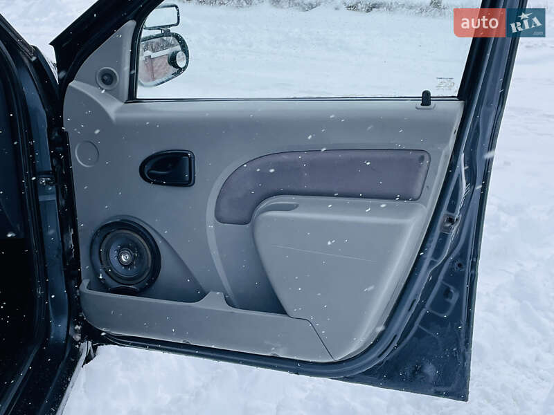 Седан Dacia Logan 2007 в Ивано-Франковске