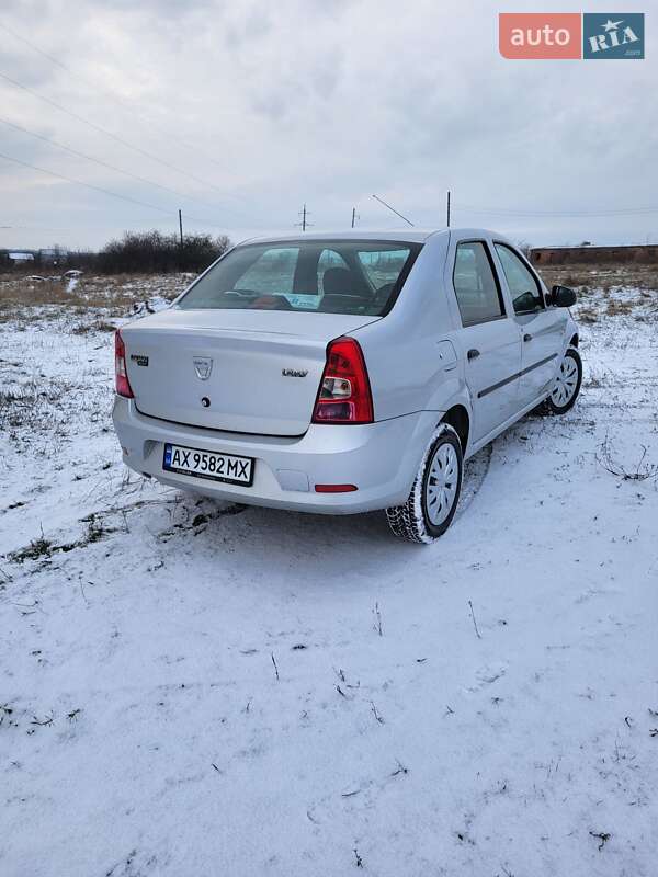 Седан Dacia Logan 2009 в Чугуеве