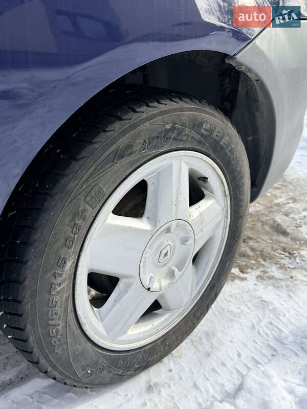 Седан Dacia Logan 2009 в Львове