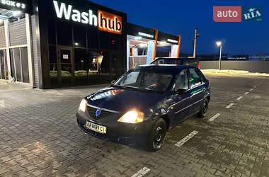 Седан Dacia Logan 2006 в Киеве