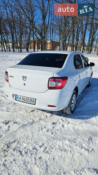 Седан Dacia Logan 2015 в Умани