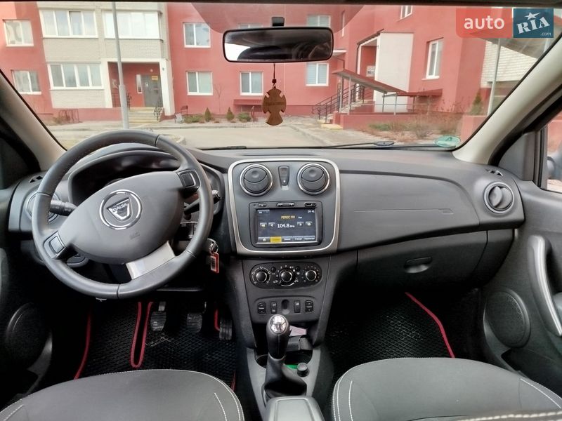 Седан Dacia Logan 2015 в Вінниці