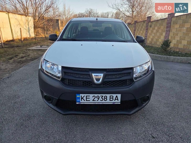 Седан Dacia Logan 2015 в Каменском