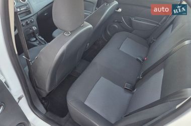 Седан Dacia Logan 2015 в Каменском